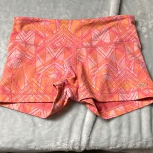 Alo shorts size small